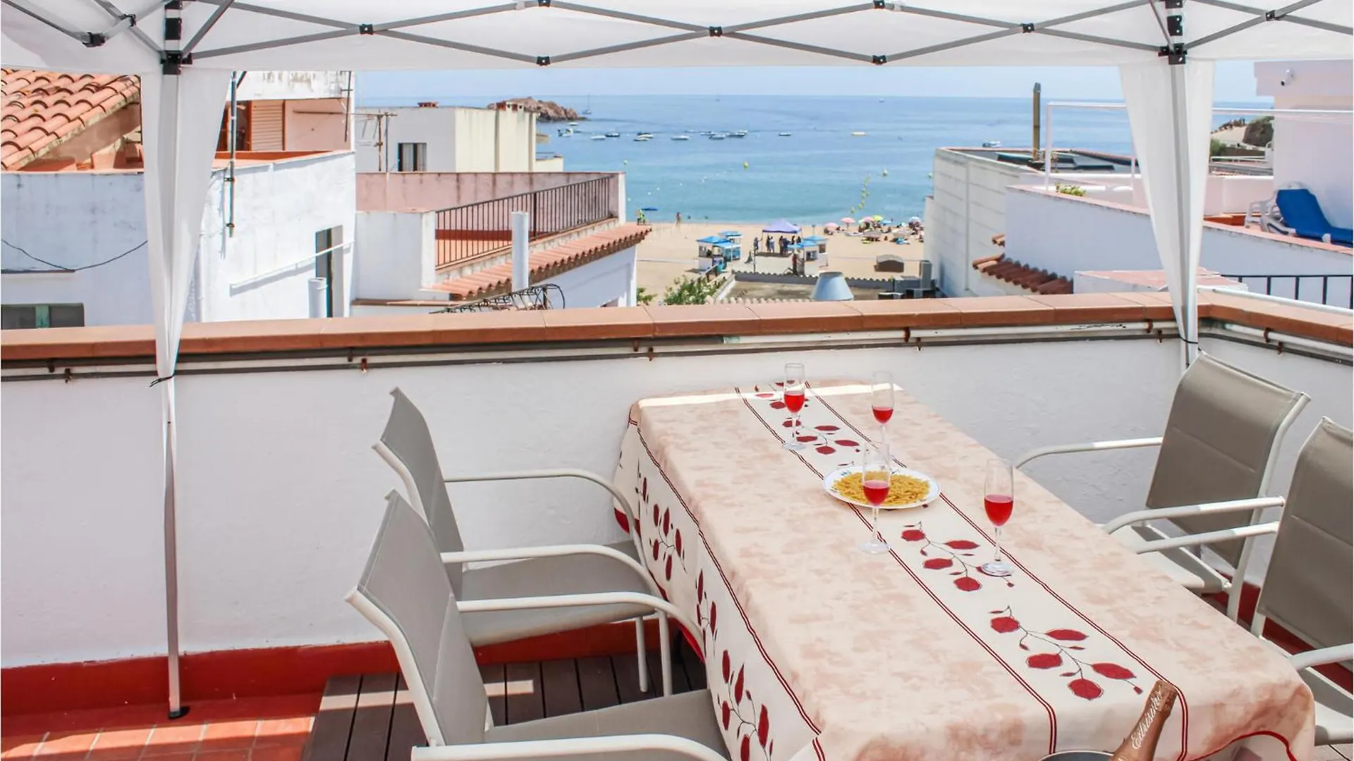 2 Bedroom Amazing Apartment In 滨海托萨